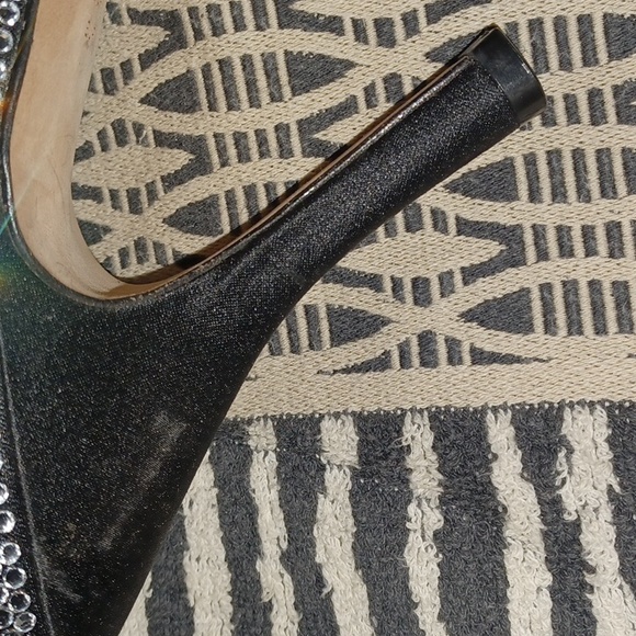 Nina Slhoes - Picture 15 of 15